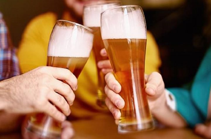 Vì sao các VĐV bóng chuyền bị hạn chế uống rượu bia?